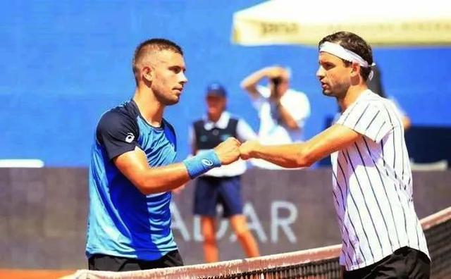 容调整中 容调整中