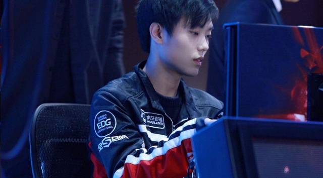 与传统豪门 与传统豪门