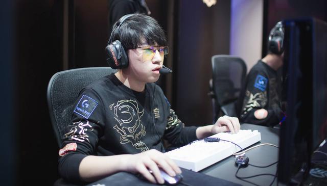 祉怡成为女 祉怡成为女