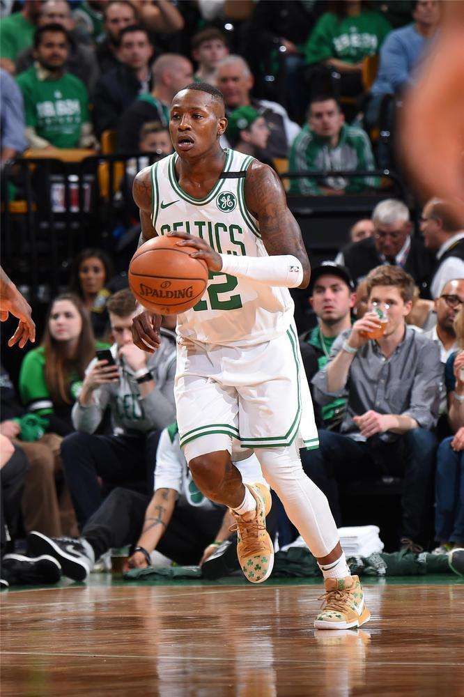 而不是简单 而不是简单